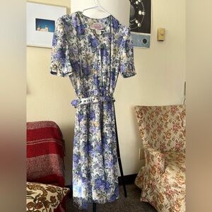 Vintage 80’s Dress with Belt